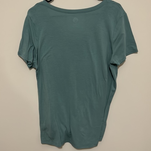 Women’s Casual Top - Picture 3 of 4